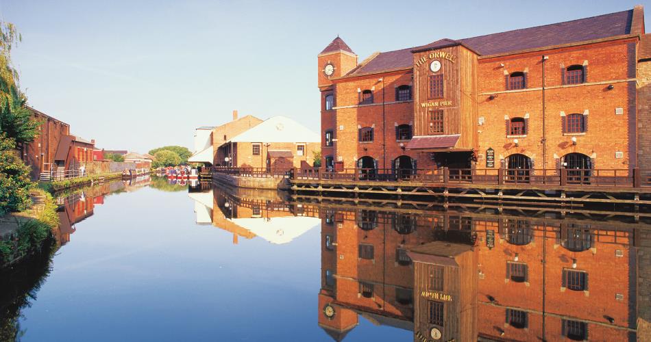 places to visit in wigan manchester